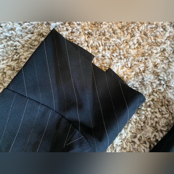 Bisou Bisou Black Pinstripe Blazer Size 16 - Picture 7 of 12